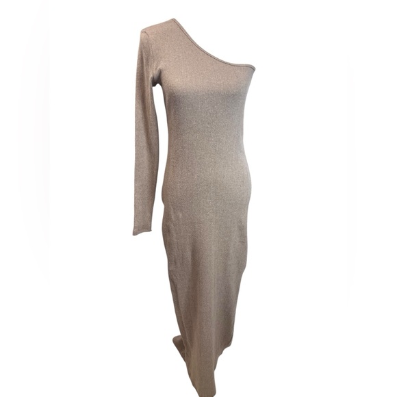 NWT PrettyLittleThing One-Shoulder Bodycon Maxi Sweater Dress Beige Tan Size 4 - Picture 3 of 9